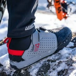 Leatt 4.0 Pro Clipless Pedal Shoe -Cykelsko Butik 202220 20Leatt20 20Evan20Wall20Shreddit20 20Liam20Wallace20LOW20RES 02392