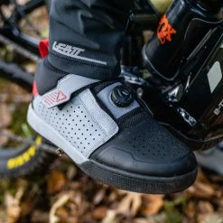 Leatt 4.0 Pro Clipless Pedal Shoe -Cykelsko Butik 202220 20Leatt20 20Evan20Wall20Shreddit20 20Liam20Wallace20LOW20RES 02671