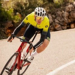 Alé Alé Gradient Jersey 20 Alé Alé Gradient Jersey -Cykelsko Butik Al Gradient Jersey Jerseys Fluo Yellow SS22 L22144460 01