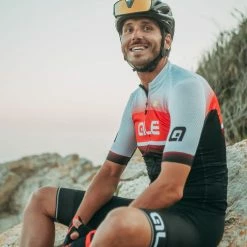 Alé Alé Solid Blend Cycling Jersey 16 Alé Alé Solid Blend Cycling Jersey -Cykelsko Butik Al Solid Blend Cycling Jersey Jerseys Black Red SS21 L20156423 01 2