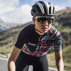 Assos UMA Bicycles Change Lives Jersey -Cykelsko Butik Assos UMA Bicycles Change Lives Jersey Jerseys Bicycles Change Live SS22 12 20 330 99 XS 12