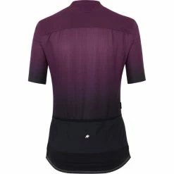 Assos Women's DYORA RS Jersey S9 TARGA -Cykelsko Butik Assos Women s DYORA RS Jersey S9 TARGA Jerseys Rampant Ruby SS23 12 20 352 4O M 0