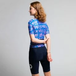 Black Sheep Cycling MR22 Women's Essentials TEAM SS Jersey -Cykelsko Butik Black Sheep Cycling MR22 Women s Essentials TEAM SS Jersey Jerseys Blue AW22 BS212224 2 BLU XS 4