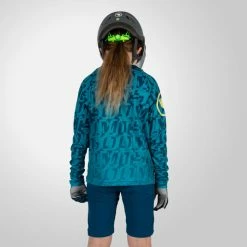Endura Kid's MT500JR Long Sleeve Print Cycling Jersey 23 Endura Kid's MT500JR Long Sleeve Print Cycling Jersey -Cykelsko Butik Endura Kid s MT500JR Long Sleeve Print Cycling Jersey Jerseys Blueberry SS23 E7156BB K7 2
