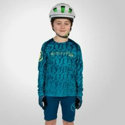 Endura Kid's MT500JR Long Sleeve Print Cycling Jersey 22 Endura Kid's MT500JR Long Sleeve Print Cycling Jersey -Cykelsko Butik Endura Kid s MT500JR Long Sleeve Print Cycling Jersey Jerseys Blueberry SS23 E7156BB K7