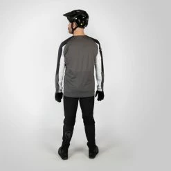 Endura MT500 Burner Lite Long Sleeve Jersey -Cykelsko Butik Endura MT500 Burner Lite Long Sleeve Jersey Jerseys Black SS23 E3230BK 3 2