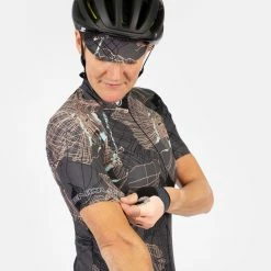 Endura Women's Outdoor Trail Cycling Jersey 14 Endura Women's Outdoor Trail Cycling Jersey -Cykelsko Butik Endura Women s Outdoor Trail Cycling Jersey Jerseys NeonPeach SS22 E6212NP 2 3