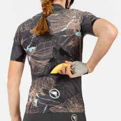 Endura Women's Outdoor Trail Cycling Jersey 15 Endura Women's Outdoor Trail Cycling Jersey -Cykelsko Butik Endura Women s Outdoor Trail Cycling Jersey Jerseys NeonPeach SS22 E6212NP 2 4