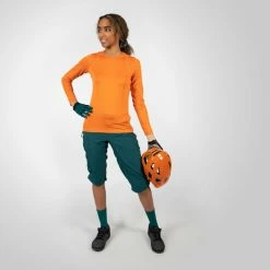 Endura Women's Singletrack LS Jersey 13 Endura Women's Singletrack LS Jersey -Cykelsko Butik Endura Women s Singletrack LS Jersey Jerseys Harvest SS23 E6221OH 2
