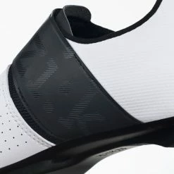 Fizik Vento Infinito Carbon 2 Wide Fit Road Shoes 16 Fizik Vento Infinito Carbon 2 Wide Fit Road Shoes -Cykelsko Butik Fizik Vento Infinito Carbon 2 Wide Fit Road Shoes Cycling Shoes White 2022 VER2IXW1C2010425 2