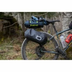 Aeroe 11L Quick Mount Pod 13 Aeroe 11L Quick Mount Pod -Cykelsko Butik aeroe 11L Pod Can quick connect to the spider rear rack 03