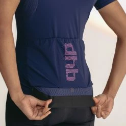 Dhb Aeron XC Womens Short Sleeve Jersey -Cykelsko Butik dhb Aeron XC Womens Short Sleeve Jersey Jerseys Navy SS20 NU0861NAVYUK 8 10